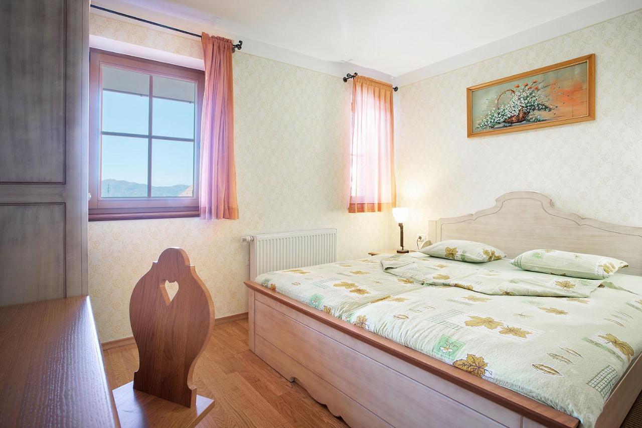 Apartments Tourist Farm Matijovc Naklo Exterior foto